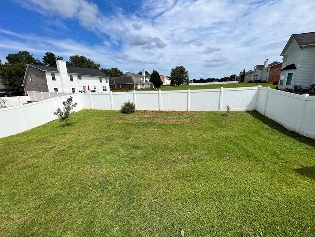 Foto del edificio - 448 Canoga Ct