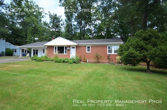 Building Photo - Recently Renovated SFH in Alexandria!