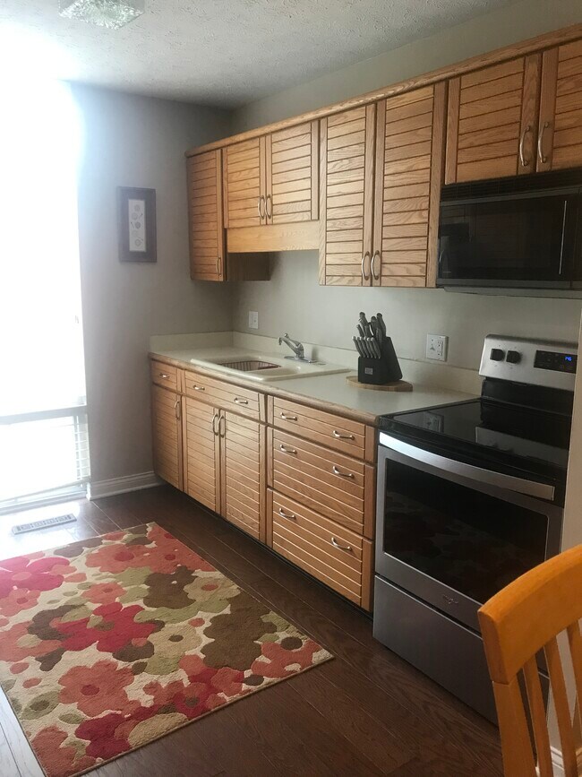 Foto del edificio - 6560 Chaffee Ct