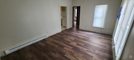 Building Photo - 508 W Lyon St
