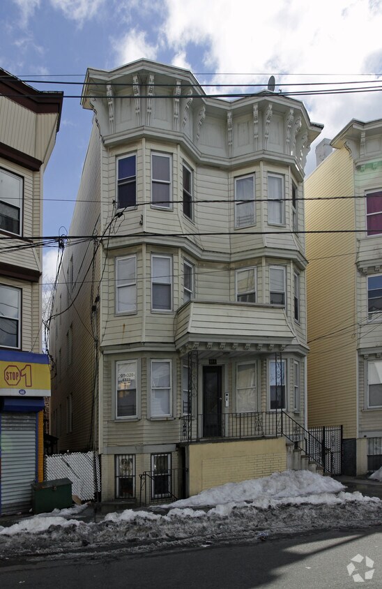 Foto del edificio - 444 Bergen Ave