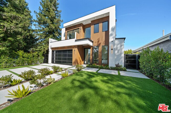 Foto del edificio - 4818 Norwich Ave