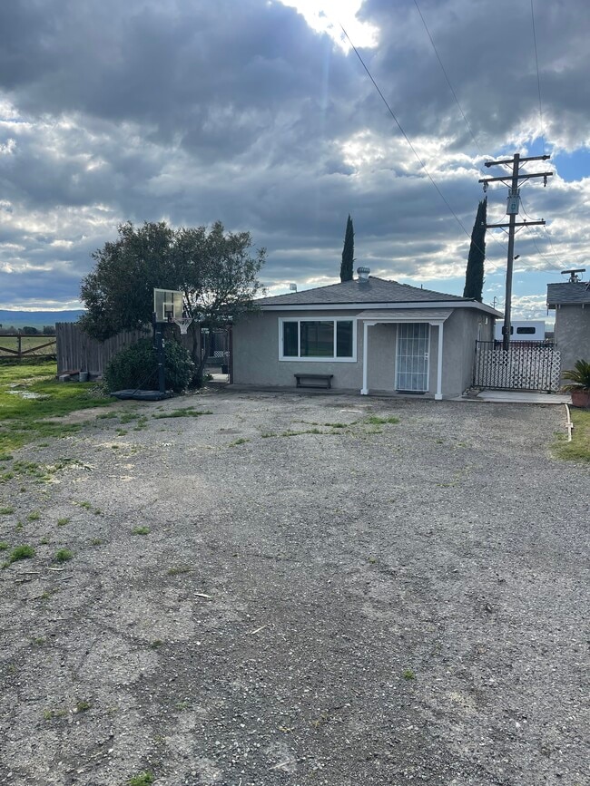 Building Photo - 30111 S Koster Rd