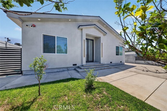 Foto del edificio - 8018 Shadyglade Ave