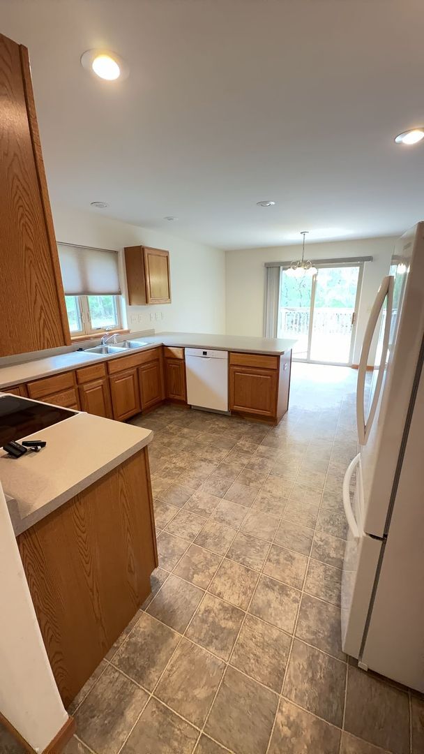 Building Photo - Single Family Home in a Quiet Neighborhood Available!
