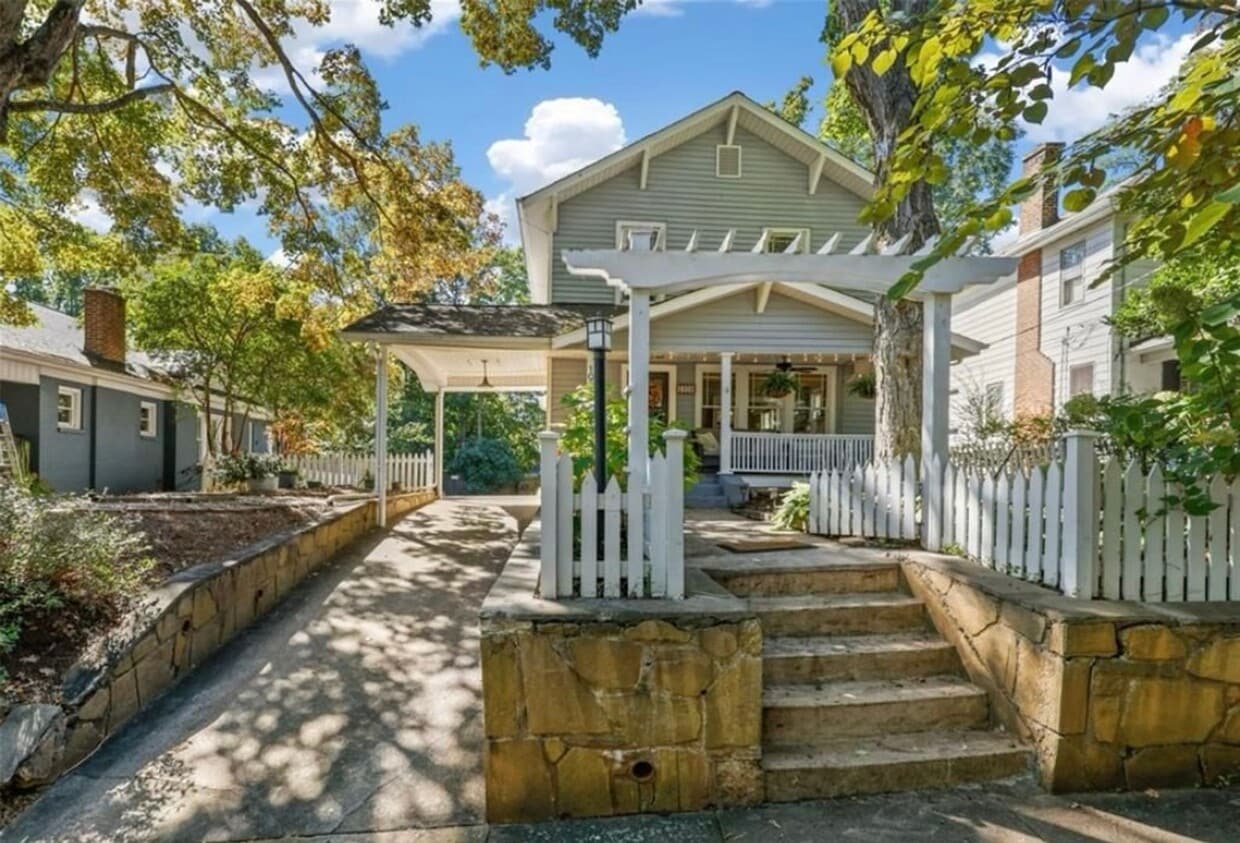 Primary Photo - Charming Ardmore home full of character in...