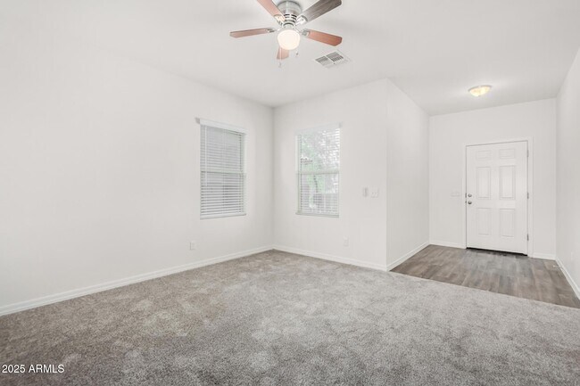 Building Photo - 331 W Mammoth Cave Dr