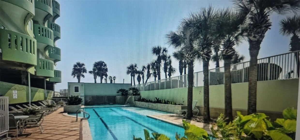 Building Photo - 9420 Seawall Blvd