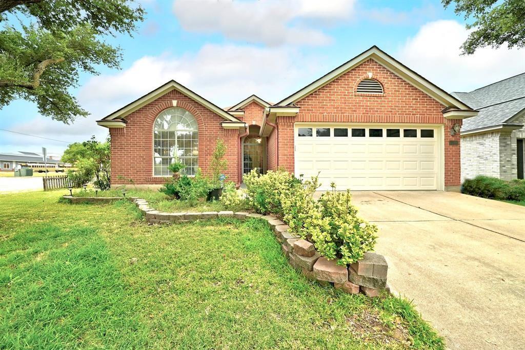 Primary Photo - 15300 Quinley Dr