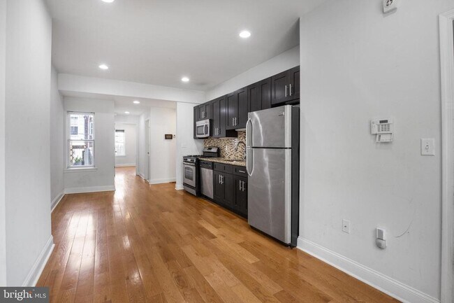 Building Photo - 1248 N 29th St