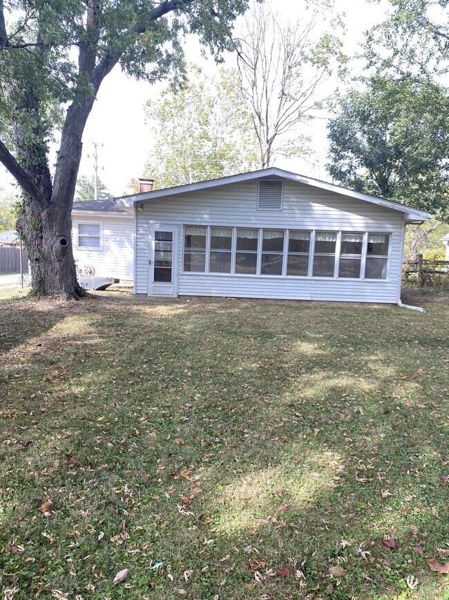 Building Photo - 6753 E 16th St