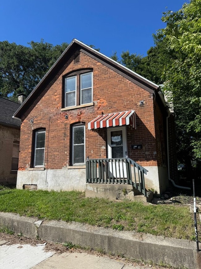 Building Photo - 1402 3rd St