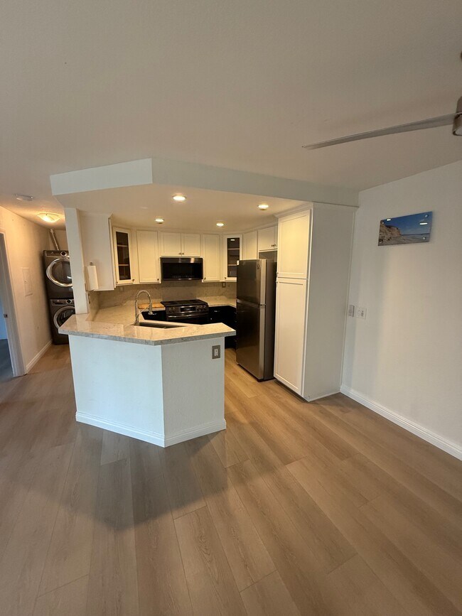 Foto del edificio - 12675 Camino Mira del Mar