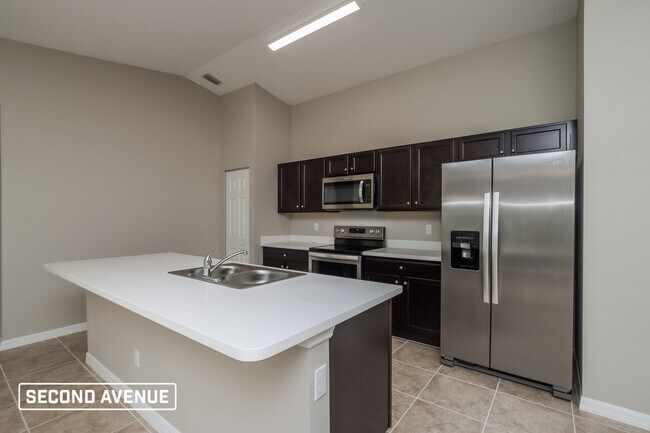 Foto del edificio - 842 Algaringo Ave SE