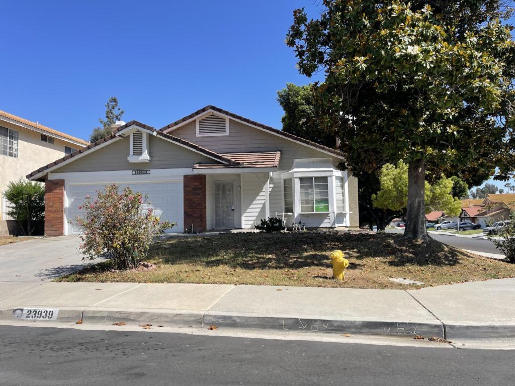 Primary Photo - 23939 Brittlebrush Circle