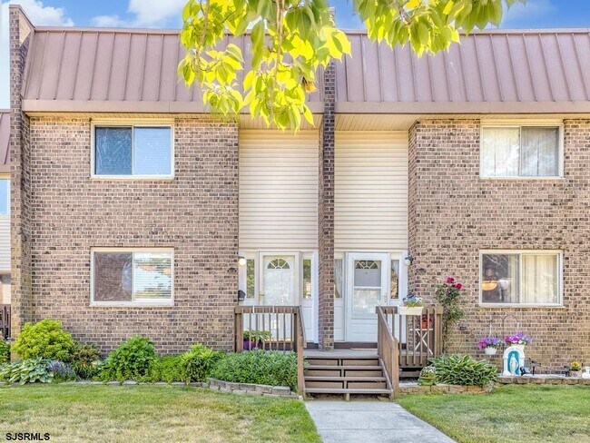 Foto del edificio - 801 Dudley Ct