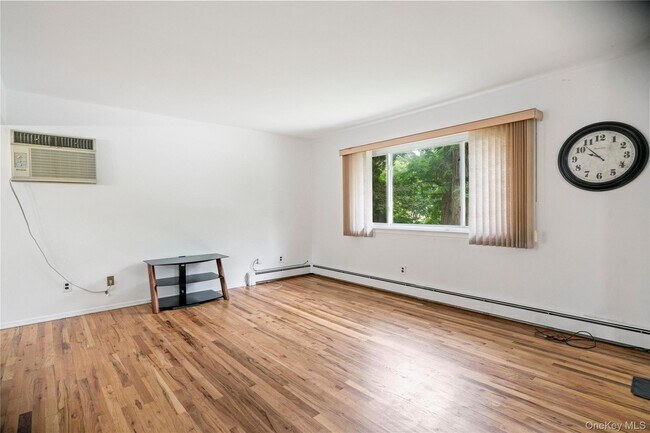 Building Photo - 39 Wolf hollow Rd