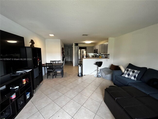 Building Photo - 12805 SW 31st Ct