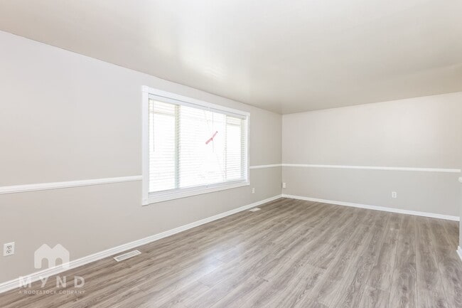 Building Photo - 2919 Sesame Cir