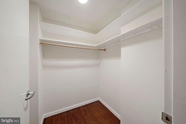 Building Photo - 355 I St SW