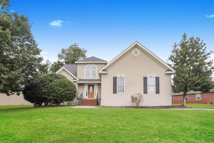 Foto principal - 818 Prairie Ln