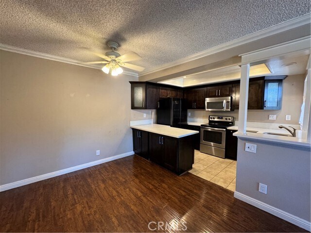 Foto del edificio - 5927 Armaga Spring Rd