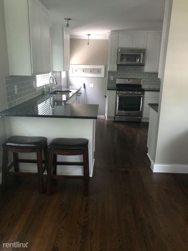 Building Photo - 2 br, 2 bath House - 670 Humphrey Ave