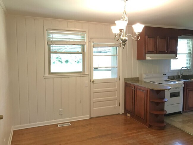 Foto del edificio - Excellent 2/1 in Desirable West Nashville!
