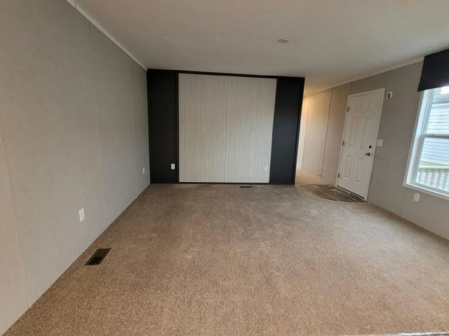 Living Room - 1455 East Dr