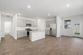 Foto principal - 123 Bethpage Dr