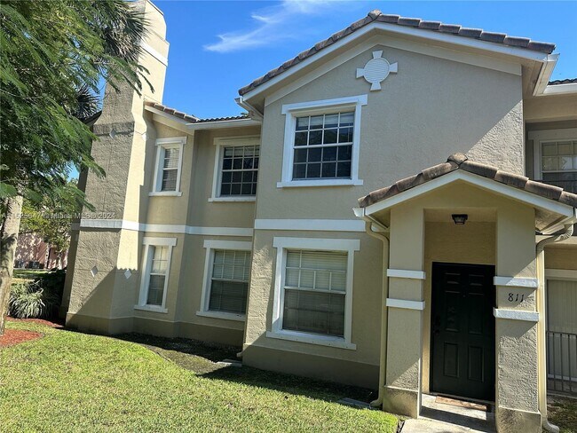 Foto del edificio - 811 Belmont Ln