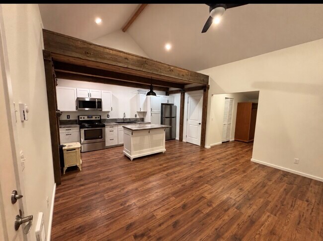 Foto del edificio - 11573 Ridge Rim Trl SE