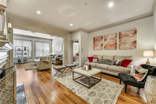 Foto del edificio - 3303 Blackburn St