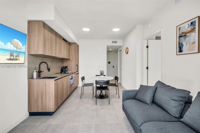 Foto del edificio - 121 NE 5th St