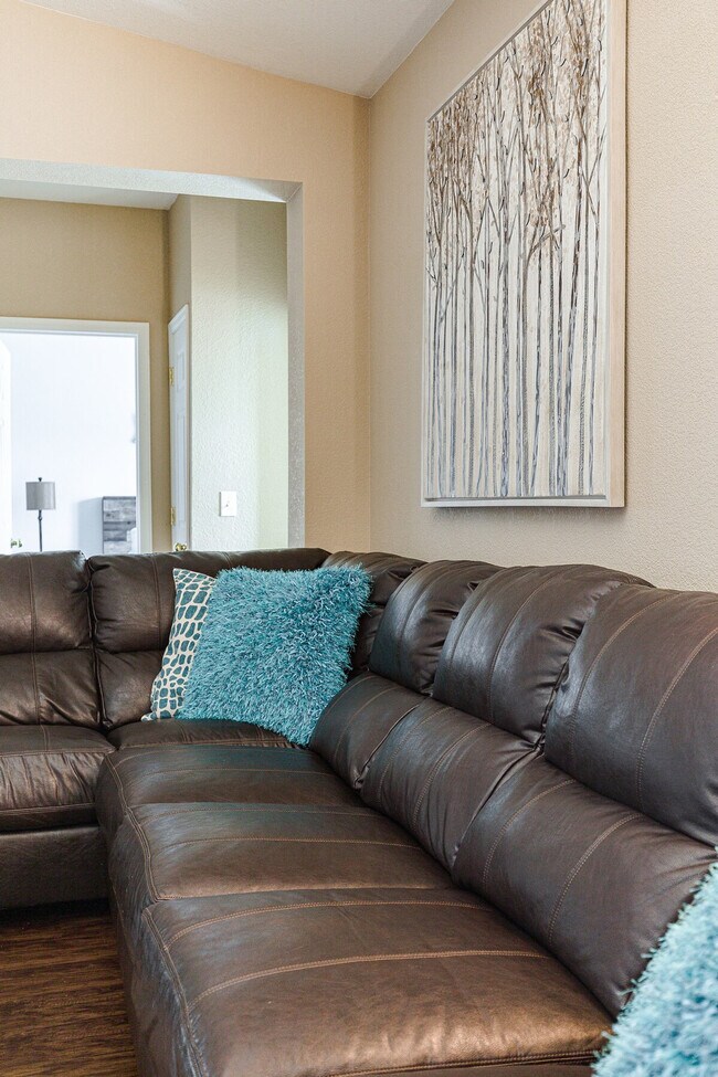 Foto del edificio - 22898 E Euclid Cir