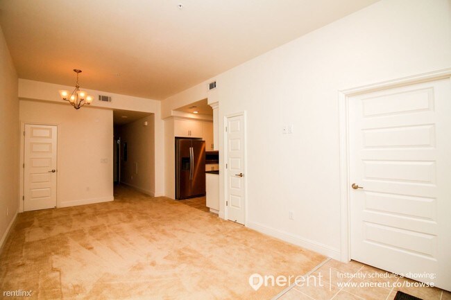 Foto del edificio - 538 S Mathilda Ave