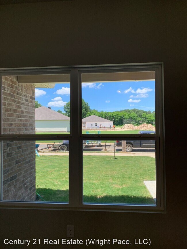 Foto del edificio - 3 br, 2 bath House - 5325 Brody
