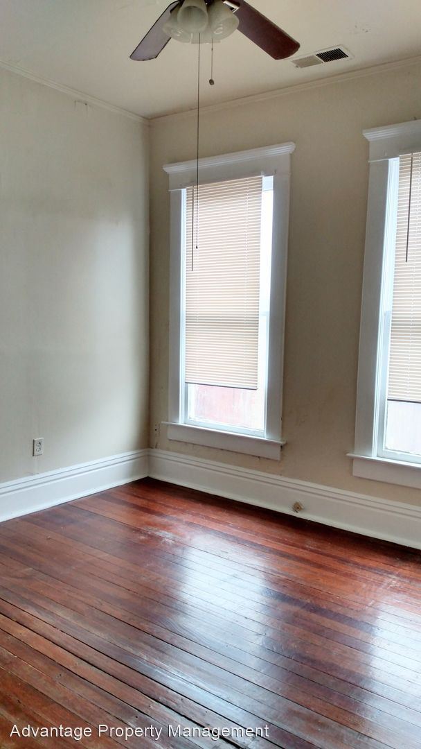 Building Photo - 1 br, 1 bath House - 20 N. Idlewild St. #4