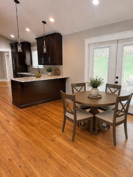 Building Photo - 306 Dawn St