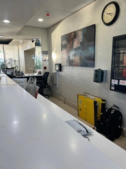 Photo - 5005 Collins Ave Apartment