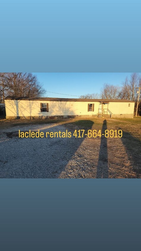 Primary Photo - 3 BEDROOM 2 BATHROOM MOBILE HOME FOR RENT