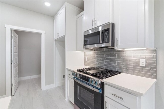 Foto del edificio - 6911 Orange Ave