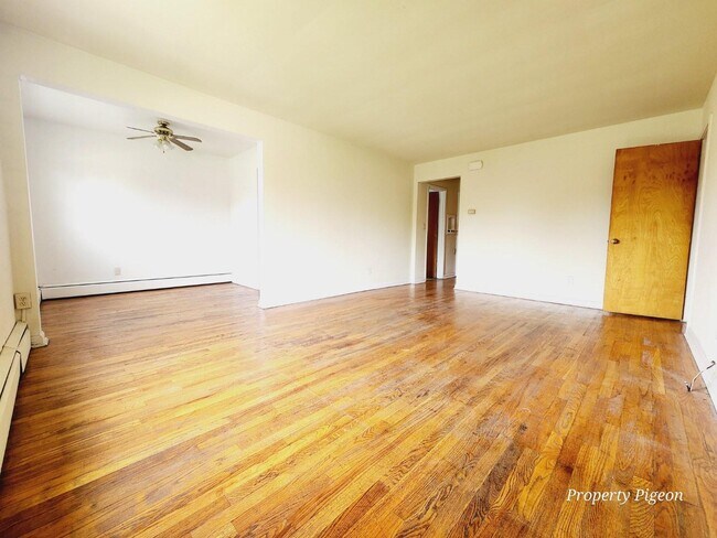Foto del edificio - 5923 Cary Ave