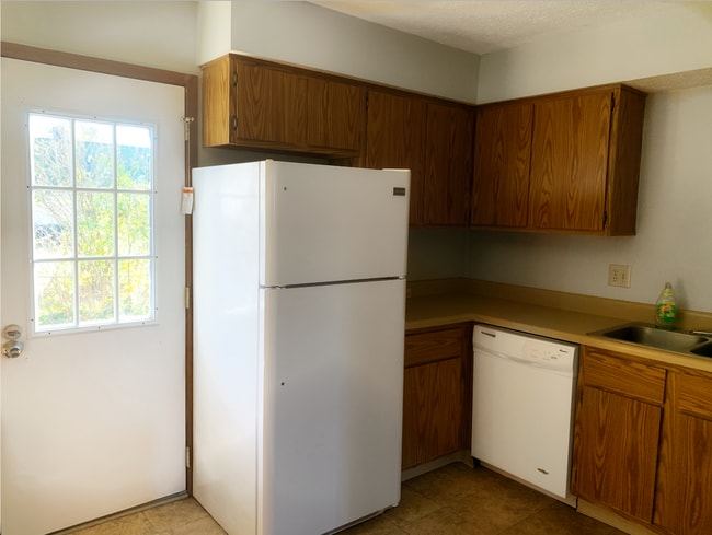 Building Photo - 955 Hidden Acres Ct