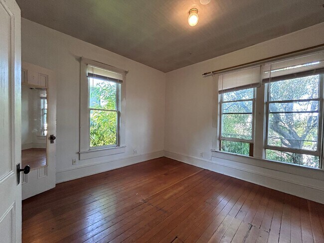 Foto del edificio - 920 N Garden St