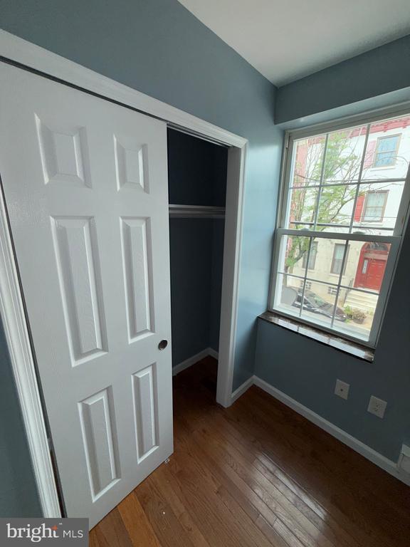 Foto del edificio - 1529 S 5th St