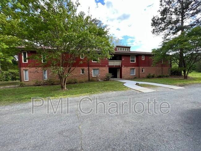 Building Photo - 4746 Nc Hwy 73 E