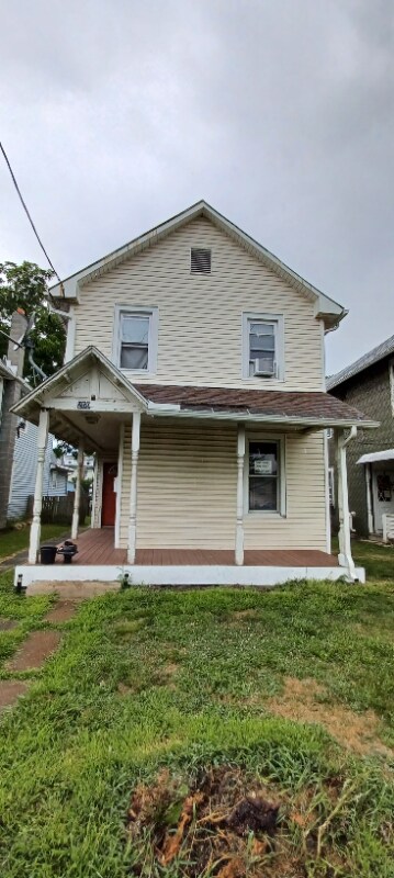 Primary Photo - 259 E 6th St