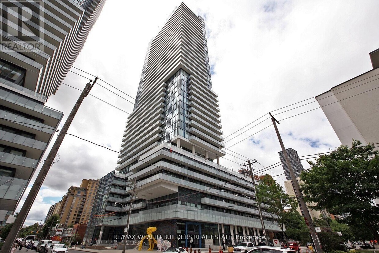 Photo principale - 161-2161 Roehampton Ave
