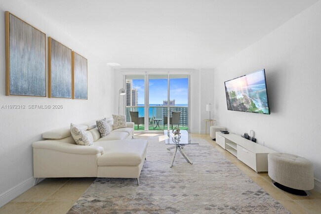 Foto del edificio - 19370 Collins Ave